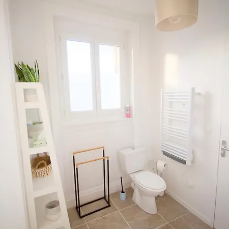 Le Chic Haussmann - 3 Min Naval Group & Local A Velos, Intendance Luxury Host *